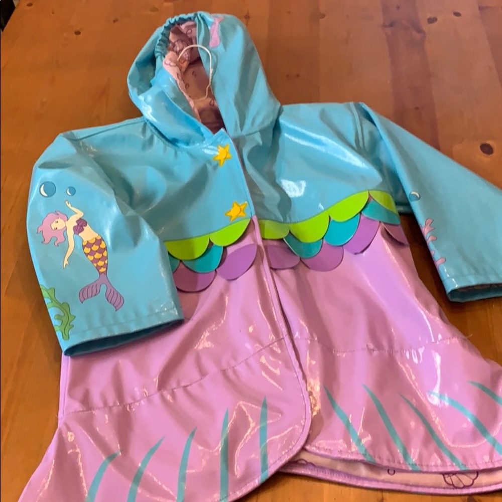 Kidorable “mermaid” Raincoat